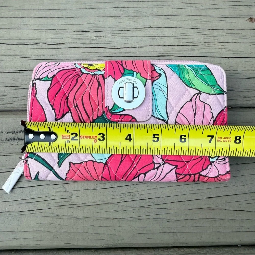 NWT Vera Bradley Vintage Floral Iconic RFID Turnlock Cotton Wallet